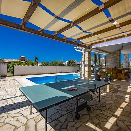 Oliva Near Pula For 9 Persons With Private Pool, Sea View & Beautiful Outside Area - 3 Km From * Gajana