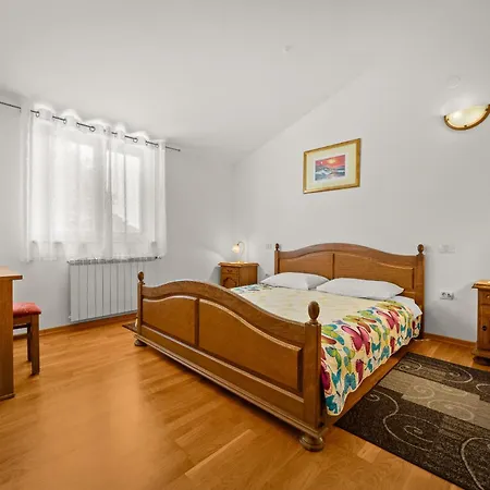 Oliva Near Pula For 9 Persons With Private Pool, Sea View & Beautiful Outside Area - 3 Km From * Gajana