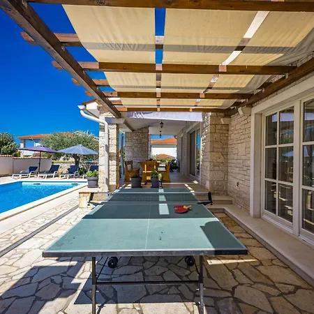 Oliva Near Pula For 9 Persons With Private Pool, Sea View & Beautiful Outside Area - 3 Km From Gajana