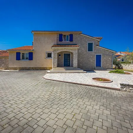 Oliva Near Pula For 9 Persons With Private Pool, Sea View & Beautiful Outside Area - 3 Km From * Gajana